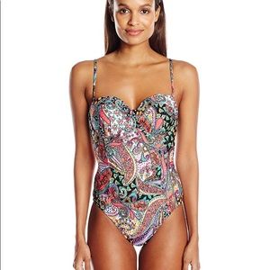 SOLD! Kenneth Cole Reaction Gypsy Gem Paisley Unde